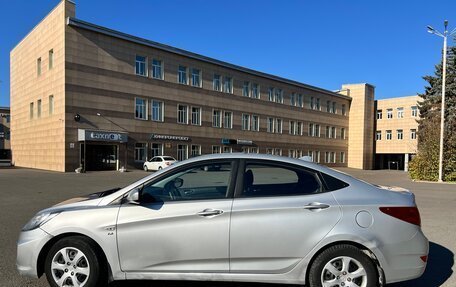 Hyundai Solaris II рестайлинг, 2012 год, 800 000 рублей, 7 фотография