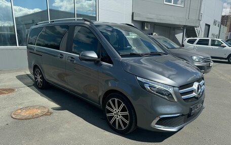 Mercedes-Benz V-Класс, 2019 год, 6 250 000 рублей, 2 фотография