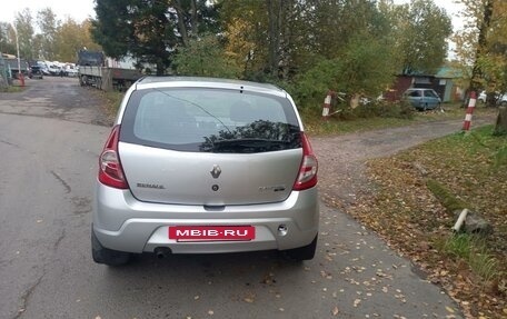 Renault Sandero I, 2014 год, 677 000 рублей, 3 фотография