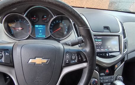 Chevrolet Cruze II, 2013 год, 990 000 рублей, 8 фотография