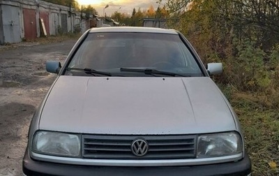 Volkswagen Vento, 1992 год, 155 000 рублей, 1 фотография