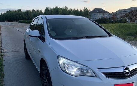 Opel Astra J, 2012 год, 1 150 000 рублей, 2 фотография