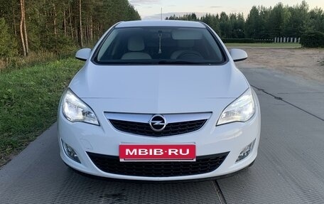 Opel Astra J, 2012 год, 1 150 000 рублей, 3 фотография