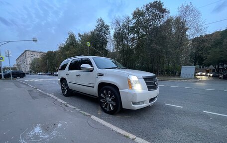 Cadillac Escalade III, 2013 год, 2 800 000 рублей, 3 фотография