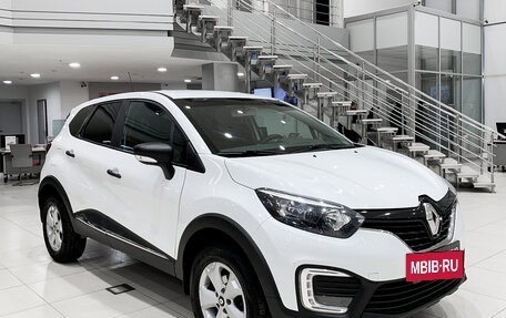 Renault Kaptur I рестайлинг, 2018 год, 1 350 000 рублей, 3 фотография