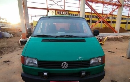 Volkswagen Caravelle T4, 1995 год, 595 000 рублей, 1 фотография