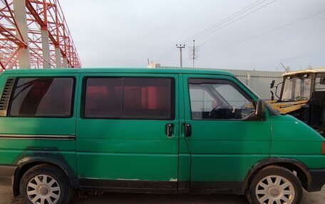 Volkswagen Caravelle T4, 1995 год, 595 000 рублей, 3 фотография