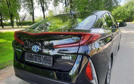 Toyota Prius IV XW50, 2022 год, 2 500 174 рублей, 6 фотография