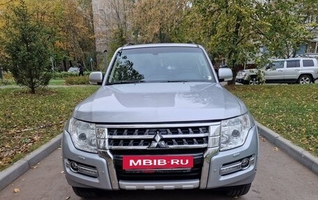 Mitsubishi Pajero IV, 2015 год, 3 650 000 рублей, 2 фотография