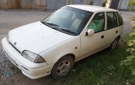 Suzuki Cultus III рестайлинг, 1997 год, 100 000 рублей, 1 фотография