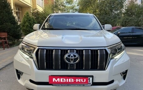 Toyota Land Cruiser Prado 150 рестайлинг 2, 2018 год, 5 790 000 рублей, 9 фотография