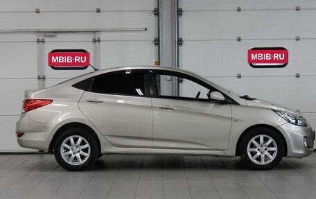 Hyundai Solaris II рестайлинг, 2011 год, 780 000 рублей, 4 фотография