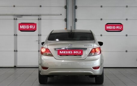 Hyundai Solaris II рестайлинг, 2011 год, 780 000 рублей, 5 фотография