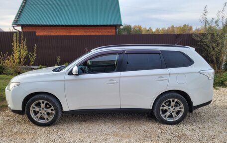 Mitsubishi Outlander III рестайлинг 3, 2013 год, 1 720 000 рублей, 7 фотография