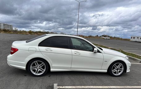 Mercedes-Benz C-Класс, 2011 год, 1 830 000 рублей, 3 фотография