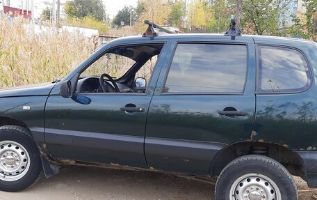 Chevrolet Niva I рестайлинг, 2004 год, 228 000 рублей, 2 фотография