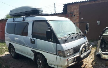 Mitsubishi Delica III, 1992 год, 240 000 рублей, 4 фотография