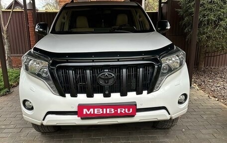 Toyota Land Cruiser Prado 150 рестайлинг 2, 2013 год, 4 300 000 рублей, 2 фотография