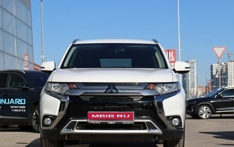 Mitsubishi Outlander III рестайлинг 3, 2019 год, 2 650 000 рублей, 2 фотография