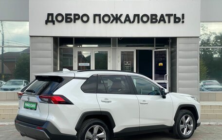 Toyota RAV4, 2019 год, 3 118 000 рублей, 7 фотография