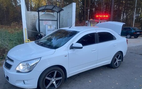 Chevrolet Cobalt II, 2014 год, 870 000 рублей, 2 фотография