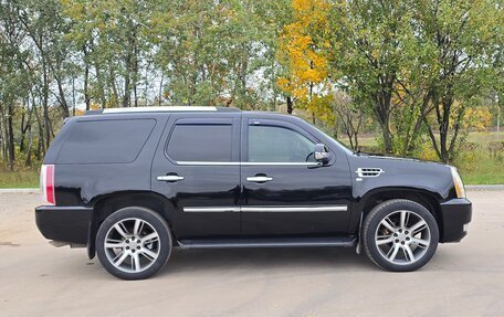 Cadillac Escalade III, 2008 год, 1 765 000 рублей, 2 фотография