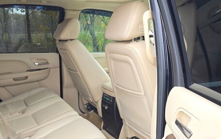 Cadillac Escalade III, 2008 год, 1 765 000 рублей, 22 фотография