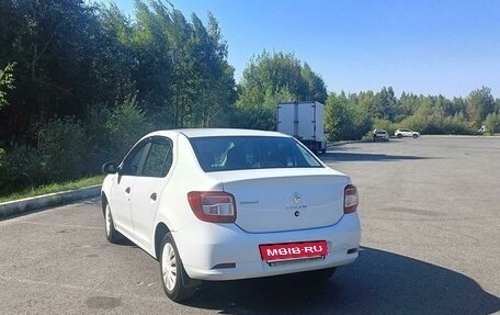 Renault Logan II, 2015 год, 575 000 рублей, 3 фотография