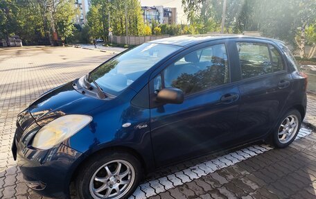 Toyota Yaris III рестайлинг, 2008 год, 530 000 рублей, 6 фотография