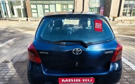 Toyota Yaris III рестайлинг, 2008 год, 530 000 рублей, 4 фотография