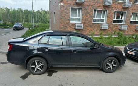 Volkswagen Jetta VI, 2010 год, 650 000 рублей, 2 фотография