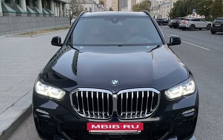 BMW X5, 2021 год, 9 000 000 рублей, 2 фотография