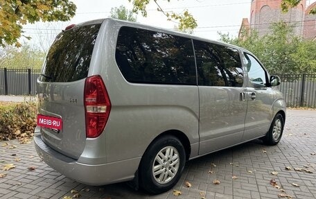 Hyundai H-1 II рестайлинг, 2018 год, 2 500 000 рублей, 5 фотография