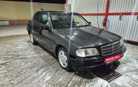 Mercedes-Benz C-Класс, 1995 год, 175 000 рублей, 2 фотография