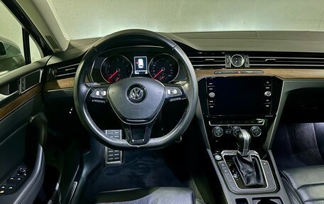 Volkswagen Passat B8 рестайлинг, 2018 год, 3 460 000 рублей, 7 фотография