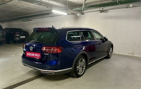 Volkswagen Passat B8 рестайлинг, 2018 год, 3 460 000 рублей, 4 фотография