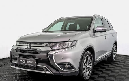 Mitsubishi Outlander III рестайлинг 3, 2019 год, 2 350 000 рублей, 1 фотография