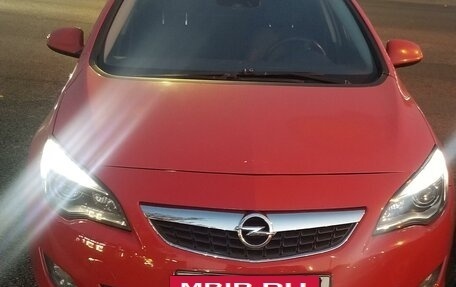 Opel Astra J, 2011 год, 1 100 000 рублей, 2 фотография