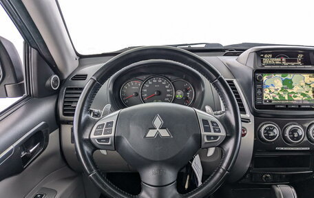 Mitsubishi Pajero Sport II рестайлинг, 2015 год, 2 500 000 рублей, 24 фотография