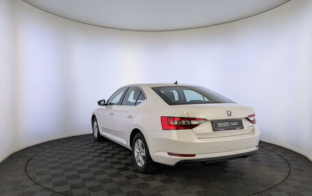 Skoda Superb III рестайлинг, 2017 год, 2 300 000 рублей, 7 фотография