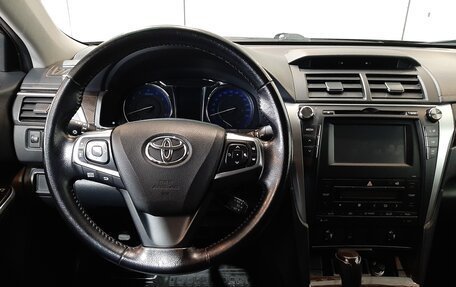 Toyota Camry, 2015 год, 2 015 000 рублей, 14 фотография