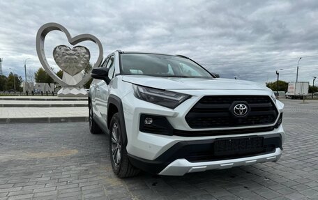 Toyota RAV4, 2024 год, 4 800 000 рублей, 12 фотография