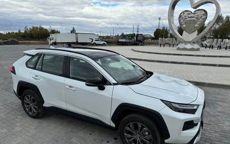 Toyota RAV4, 2024 год, 4 800 000 рублей, 11 фотография