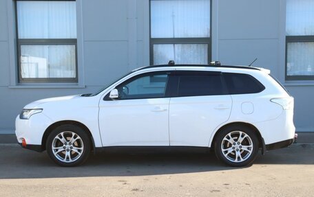 Mitsubishi Outlander III рестайлинг 3, 2013 год, 1 350 000 рублей, 8 фотография