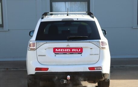 Mitsubishi Outlander III рестайлинг 3, 2013 год, 1 350 000 рублей, 6 фотография