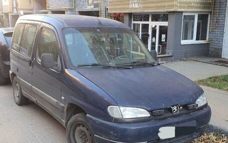 Peugeot Partner II рестайлинг 2, 2001 год, 270 000 рублей, 1 фотография