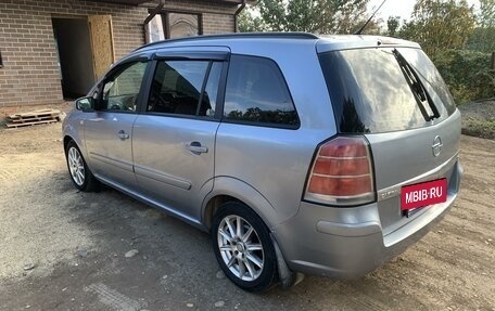 Opel Zafira B, 2007 год, 598 000 рублей, 4 фотография