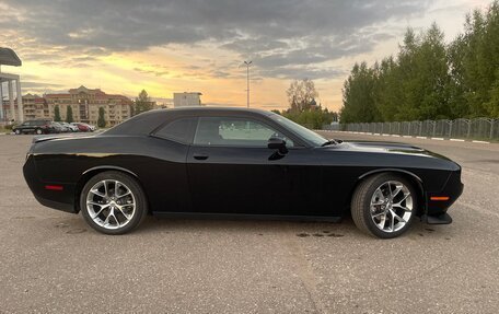 Dodge Challenger III рестайлинг 2, 2021 год, 4 350 000 рублей, 4 фотография