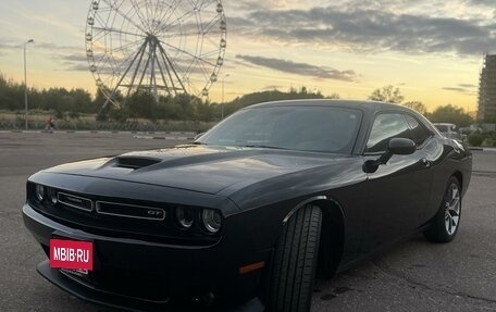 Dodge Challenger III рестайлинг 2, 2021 год, 4 350 000 рублей, 7 фотография