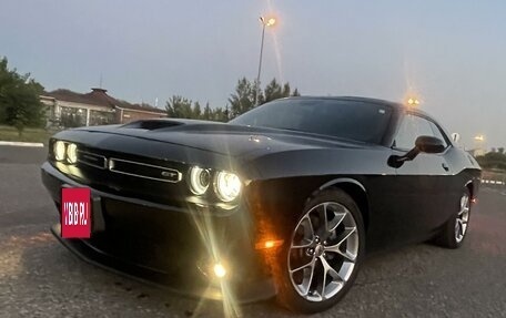 Dodge Challenger III рестайлинг 2, 2021 год, 4 350 000 рублей, 12 фотография